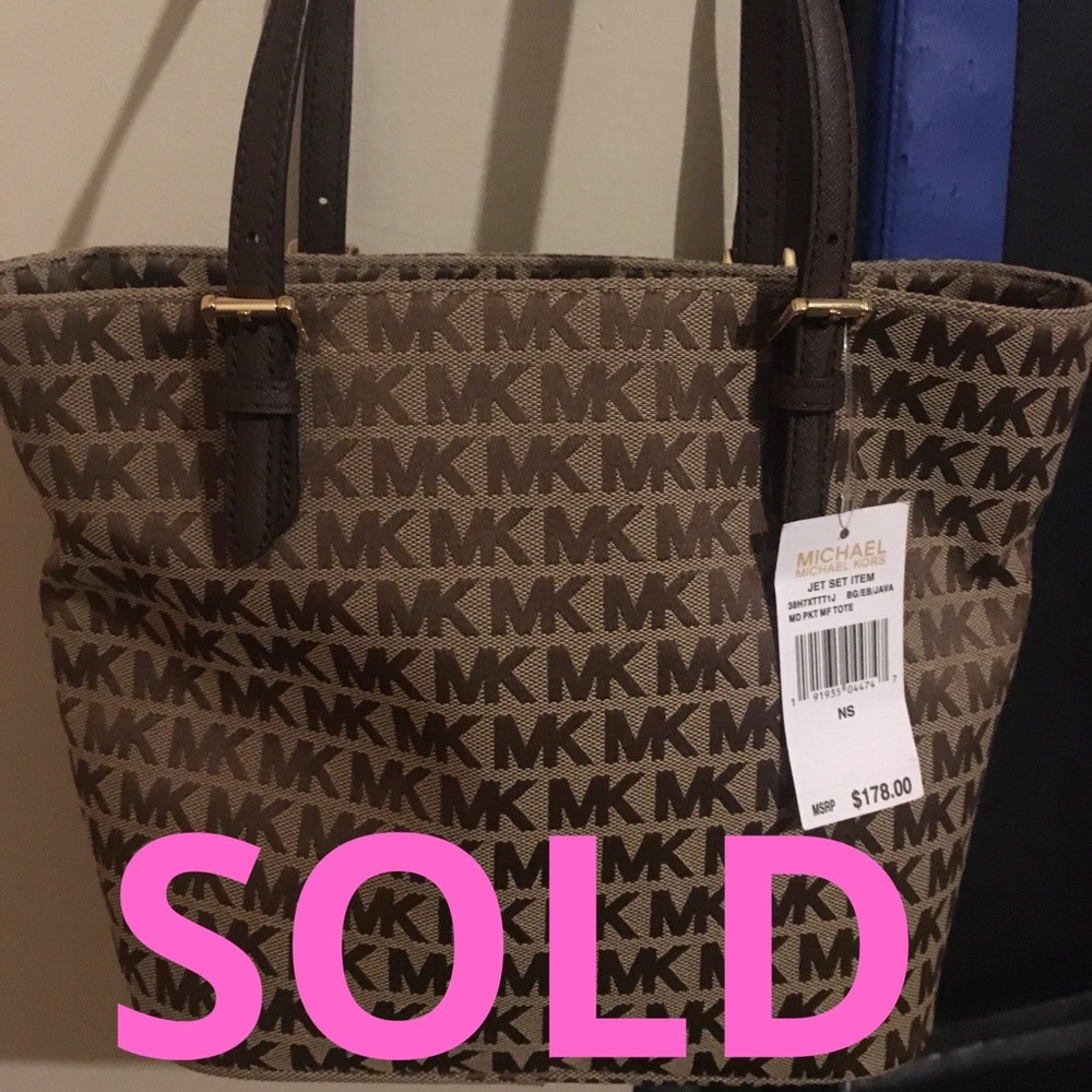 SOLD ....New with tag 🏷 Michael Kors handbag